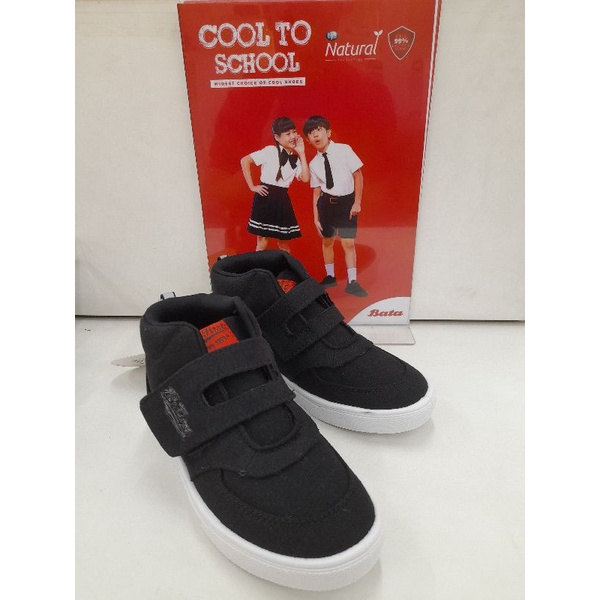 Bata Sepatu Sekolah B First Black