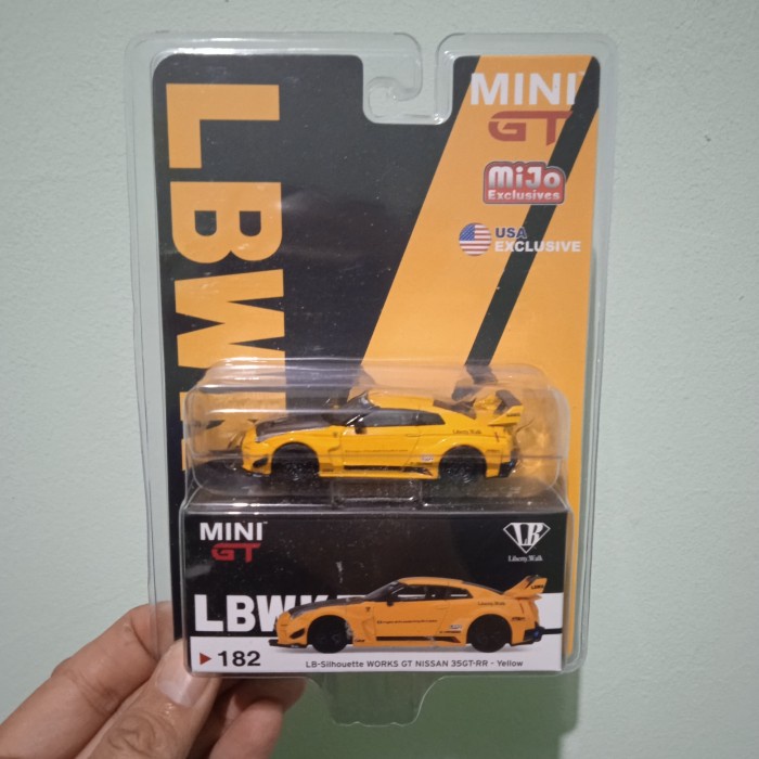 Mini GT Nissan GTR R35 Yellow LBWK