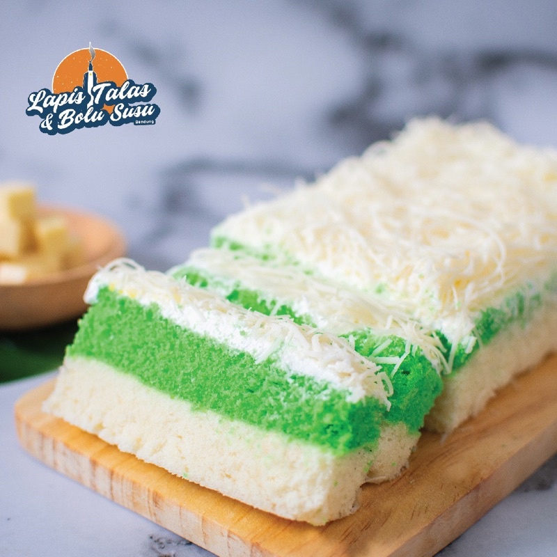 

Kue Lapis Talas Pakuan Bogor Rasa Cocopandan