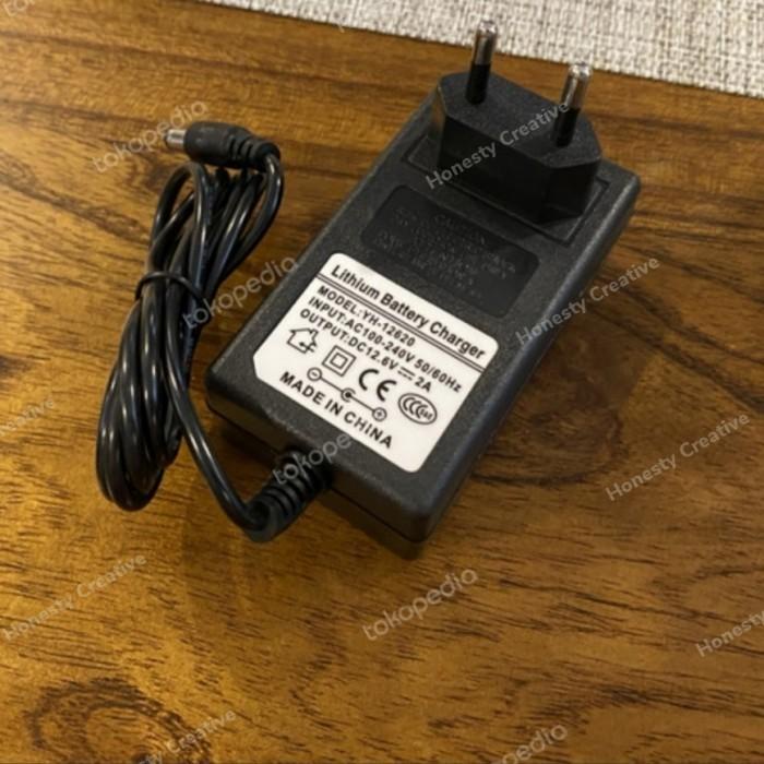 Adaptor Charger Battery Lithium Li-Ion 12.6Volt 2A