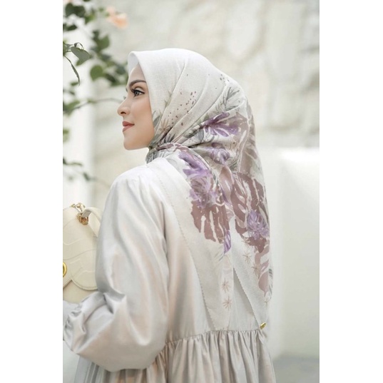 Buttonscarves Tropicale Extended in “MALA”