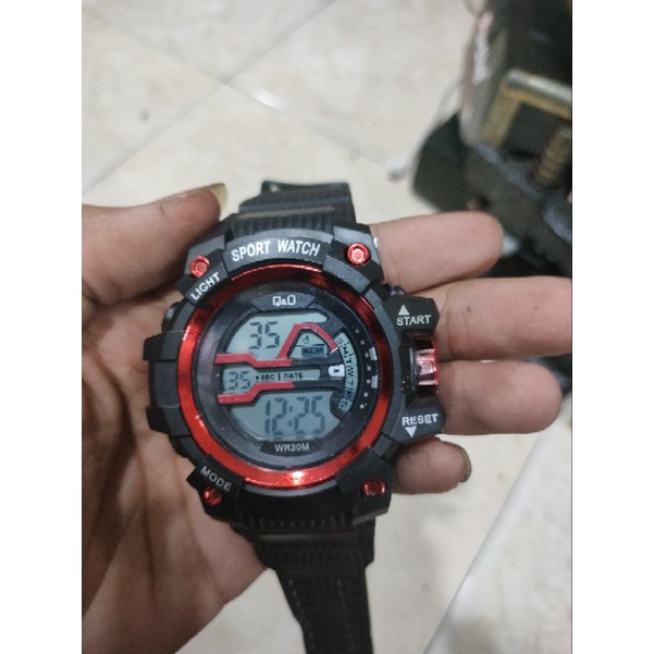 JAM TANGAN Cowok/Cewek Digital Q&O