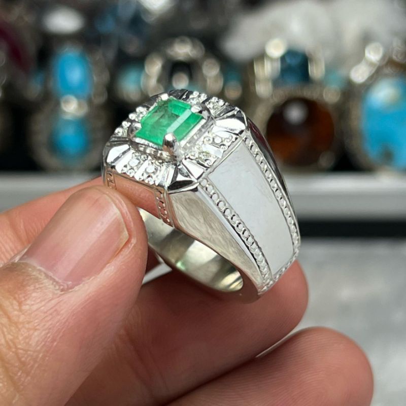 natural [EMERALD BERYL COLOMBIA MINOR-MODERATE WITH RING SILVER 925] zamrud colombia emban cincin pr