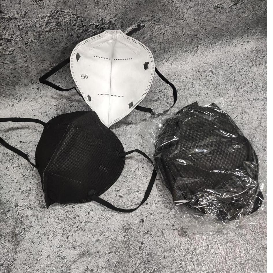 ㅦ MASKER KN95 MASKER MURAH KN-95 IMPORT - WARNA HITAM ㊪