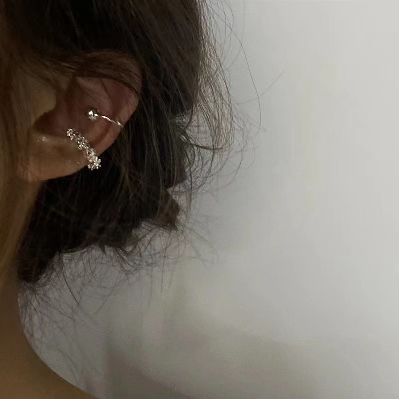 2 Pcs/set Baru Nomor Kecil Dari Anting Tanpa Telinga Untuk Wanita Rasa Tinggi Kecil Dua Potong Teh Telinga Tulang Klip Angin Dingin Wanita