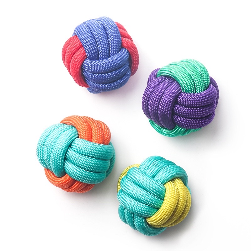 Neopet throwing rope ball