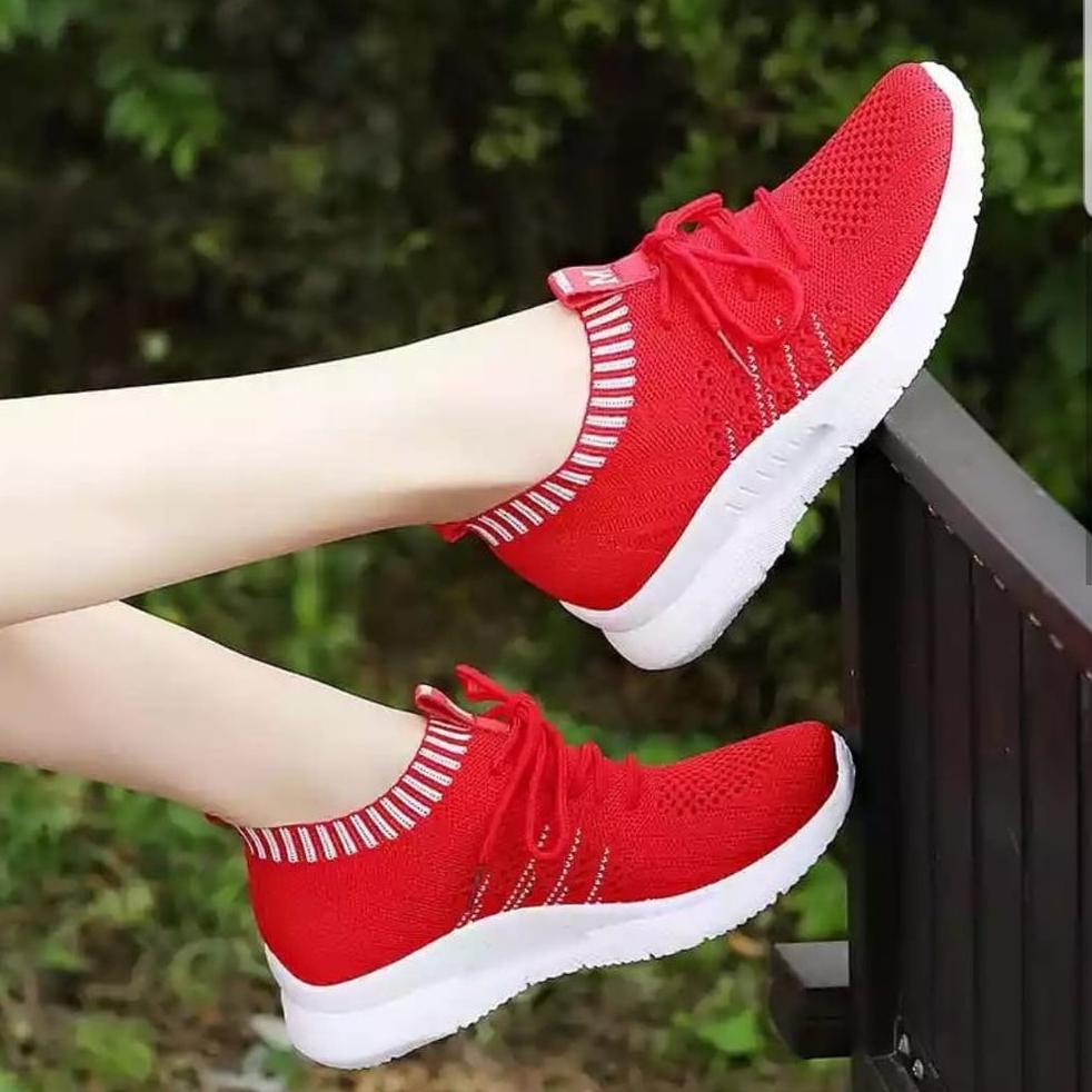 Sepatu Slip On Sneaker Tali Print Wanita Trendi ‣ TRK.10De22м