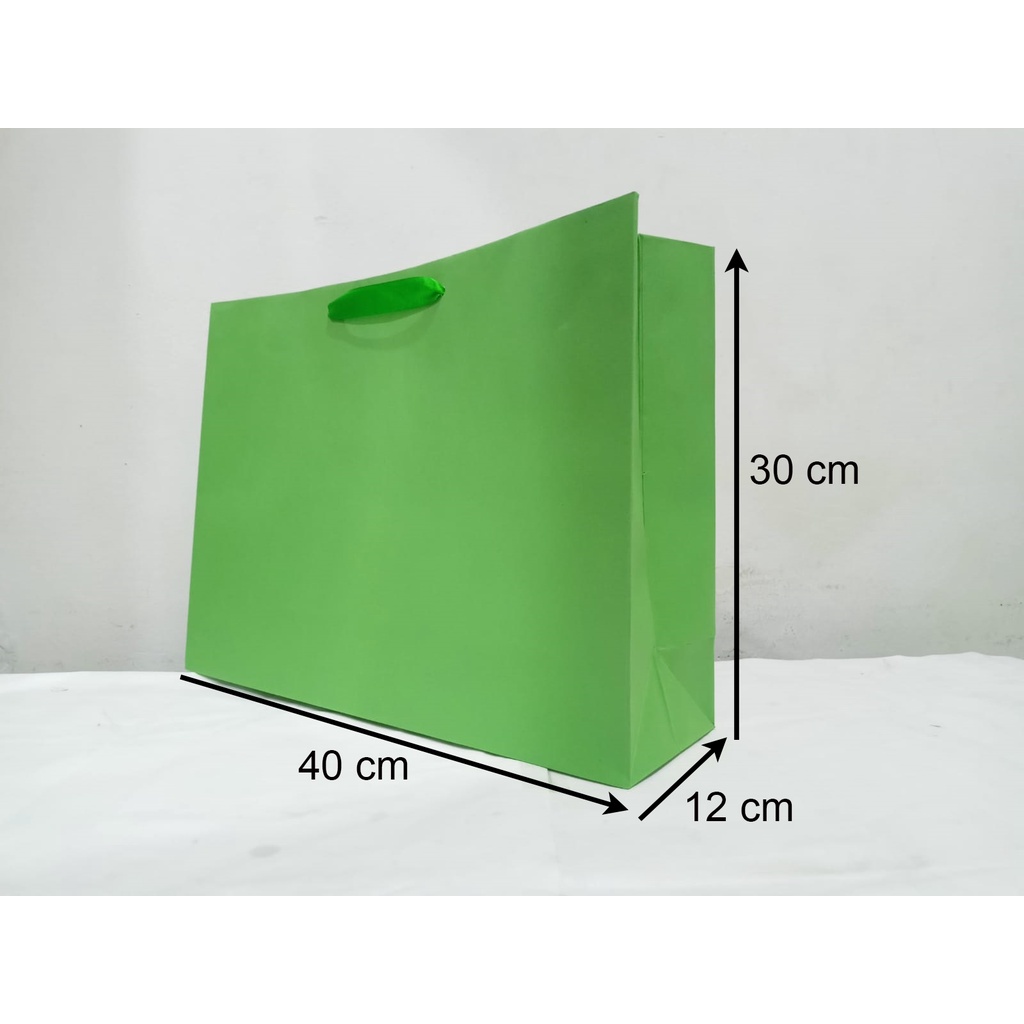

PaperBag Polos - Buffalo Hijau - 40cm x 12cm x 30cm