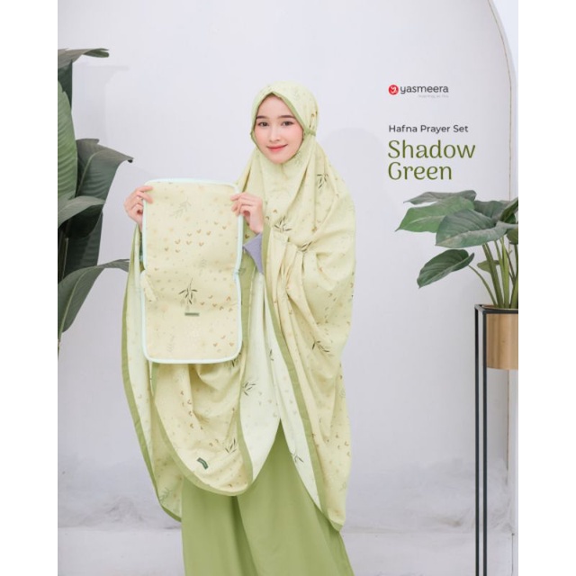 Mukena Hafna Prayer Set by. Yasmeera