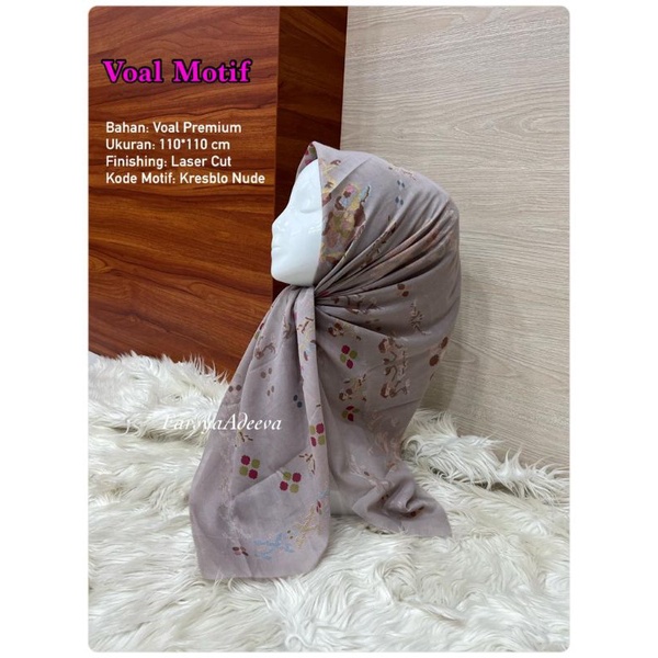 hijab  denay segiempat motif kresblo warna nude