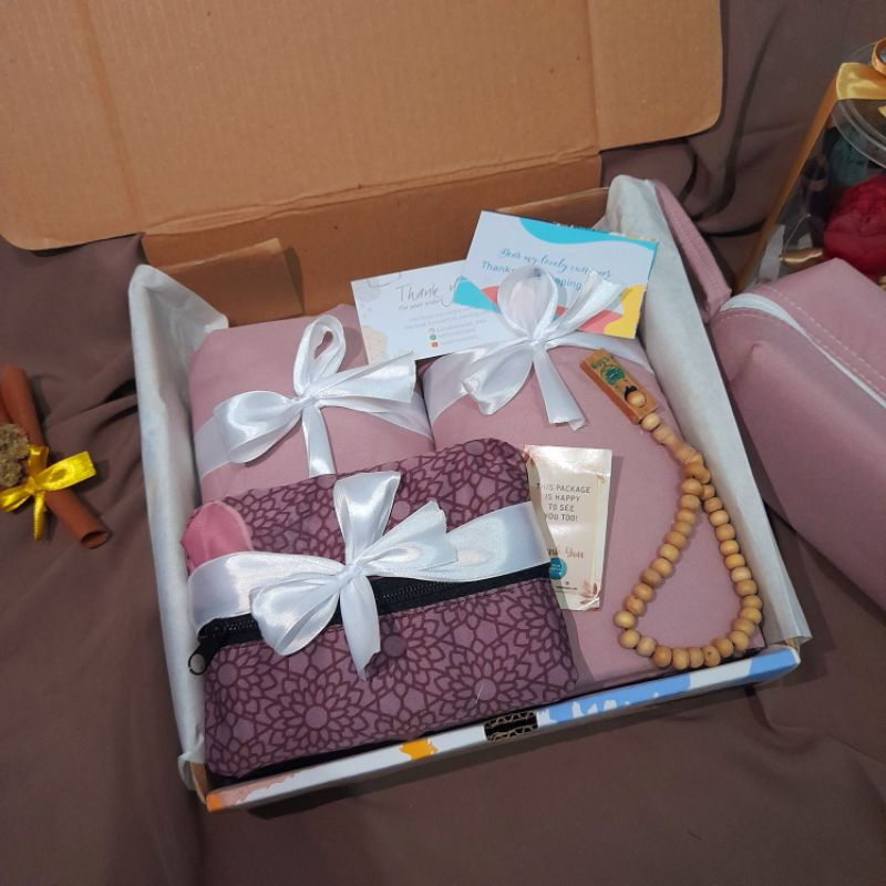

Hampers Ibadah Wanita Murah