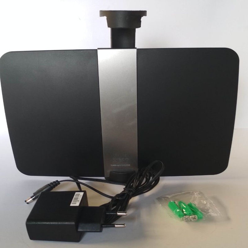 Cisco Linksys E4200 Dual Band + Adaptor