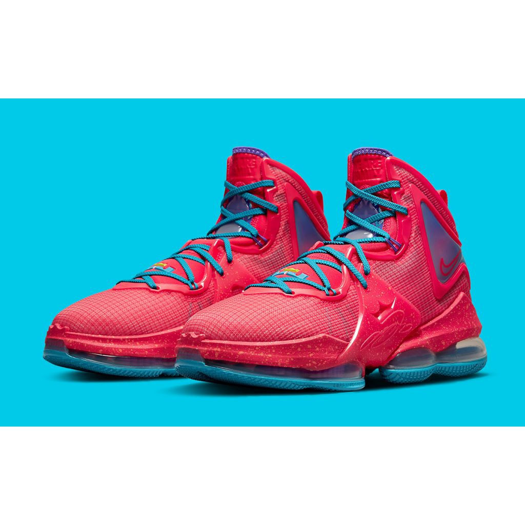 SEPATU BASKET MENS LBRON XIX Kings Crown Siren RED CZ0203-600