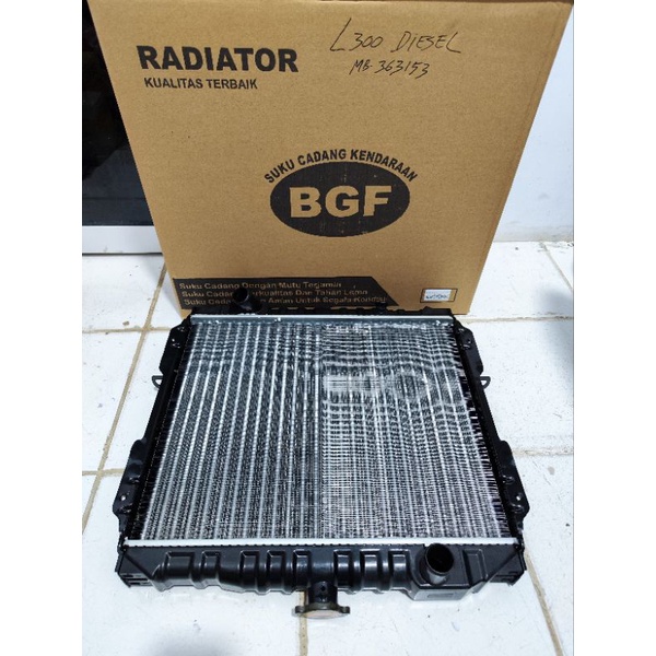 Radiator L300 diesel mb-356153 2 ply