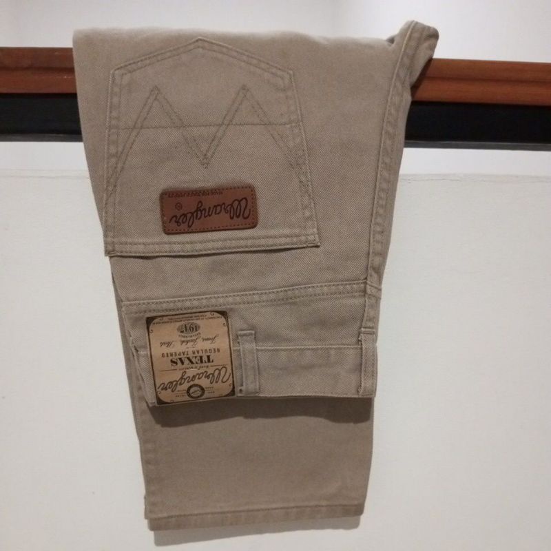Celana Wrangler TEXAS Khaki  Original