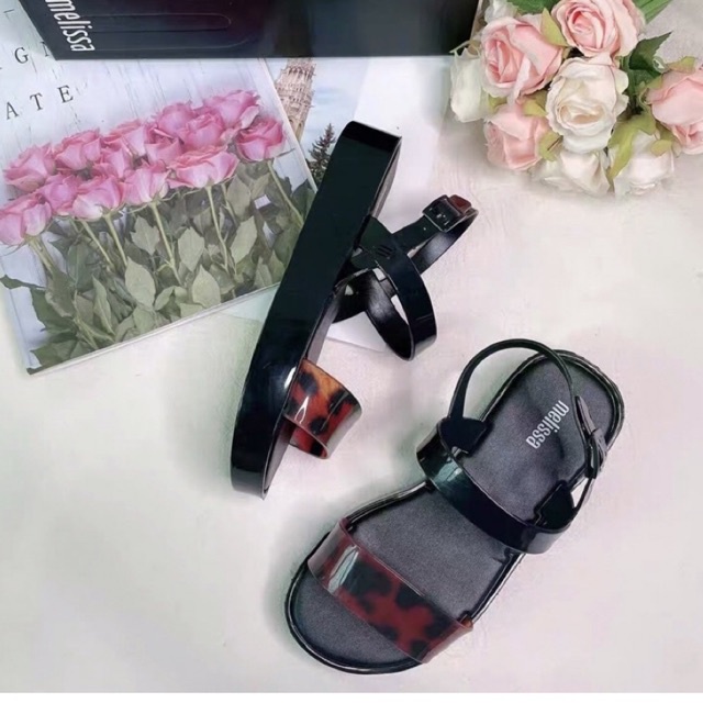 Sepatu sendal jelly Melissa like ori