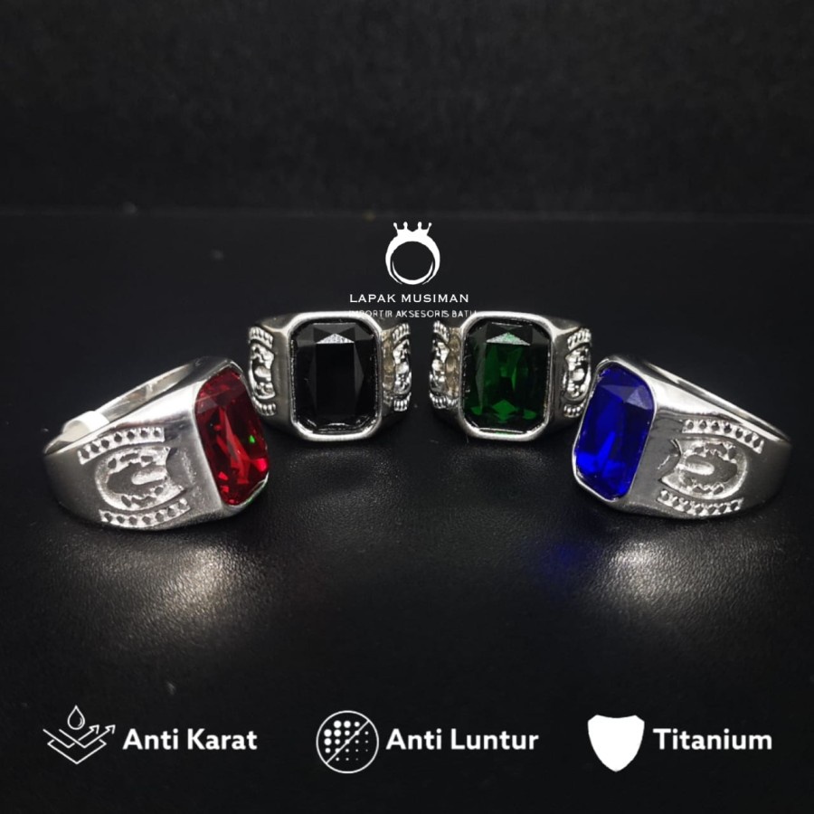 [Bayar Di Tempat] Cincin Pria Titanium Silver Anti Karat Kualitas Super Batu Permata