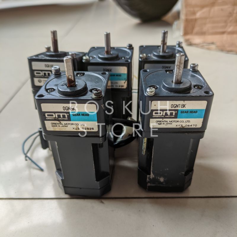 Jual oriental motor gearbox 1W 100V ratio 16 / 118 200rpm / 66rpm