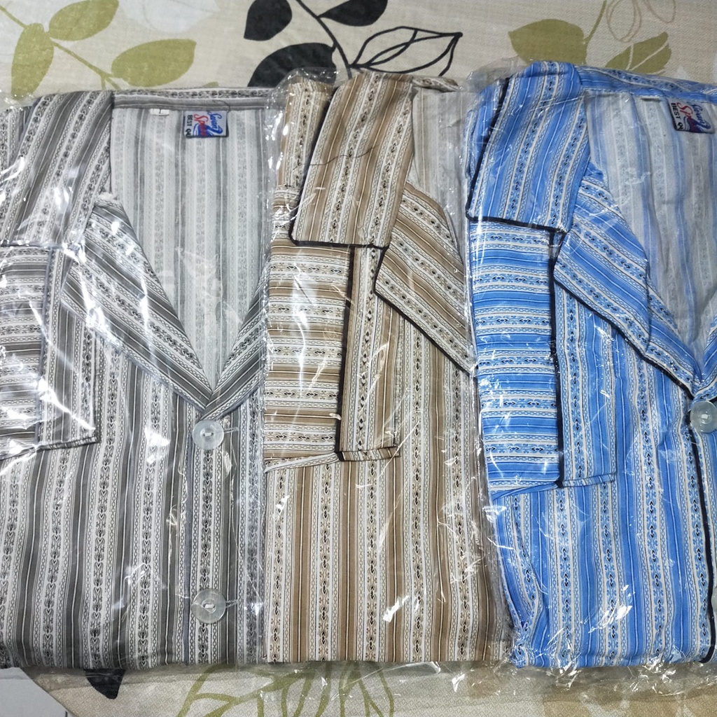 PIYAMA / BAJU TIDUR PRIA LENGAN PENDEK 3 IN 1 (CELANA 2 PCS BAJU 1 )XL