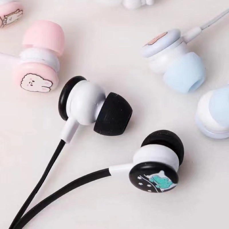 [XY 74] Set Headset Earphone karakter motif  BEARBRICK  GOOD DREAM/ + Wadahpenyimpanan Earphone Motif