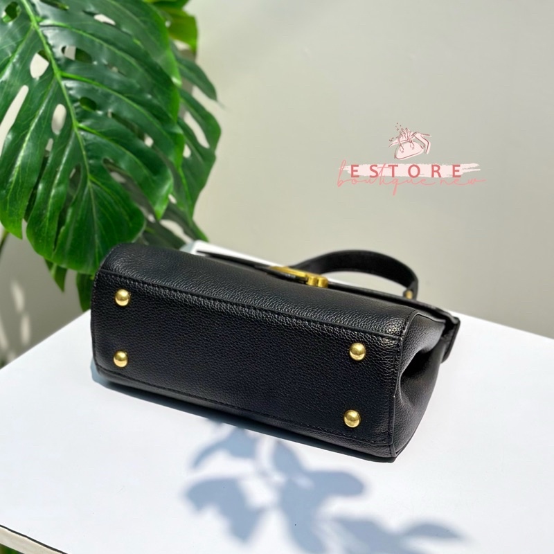 Ne Ch Top Handle Semi Premium Bag