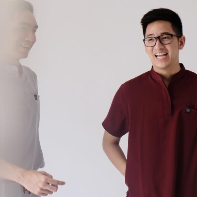 Baju Jaga Scrubs Theatre Blues First Line - MANDARIN - MAROON