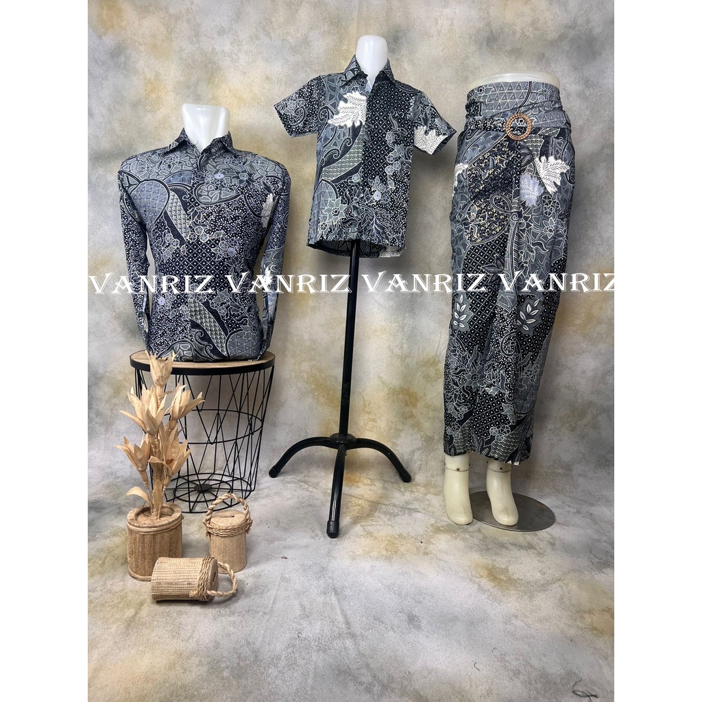 Vanriz Kebaya-Kemeja Batik Lengan Panjang Pria Couple Batik Anak Rok Lilit