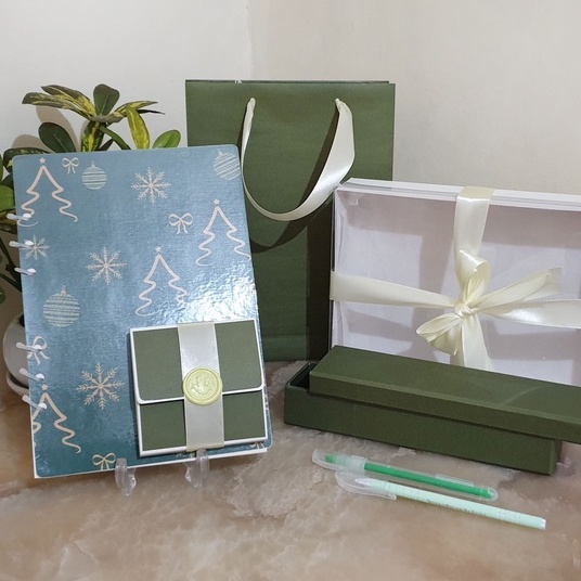 

Edisi Natal Notebook Binder Set Kado Hadiah Hampers Christmas Edition