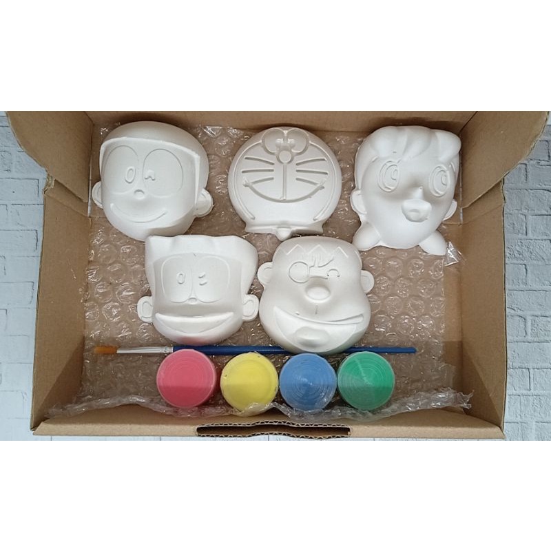 

Bermanakraysi - Premium Pakage Gypsum Doraemon and Friends cat warna giotto