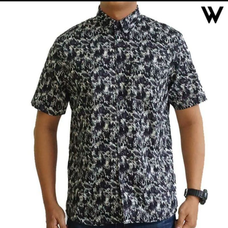 Kemeja Pendek WALRUS STUDIO Original Casual  Floral  Bermotif
