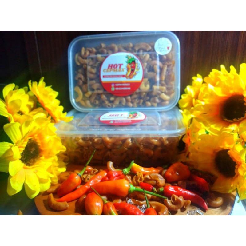 

Makroni Cikruh bungkusan cemilan macaroni pedas Ready stok 100% original
