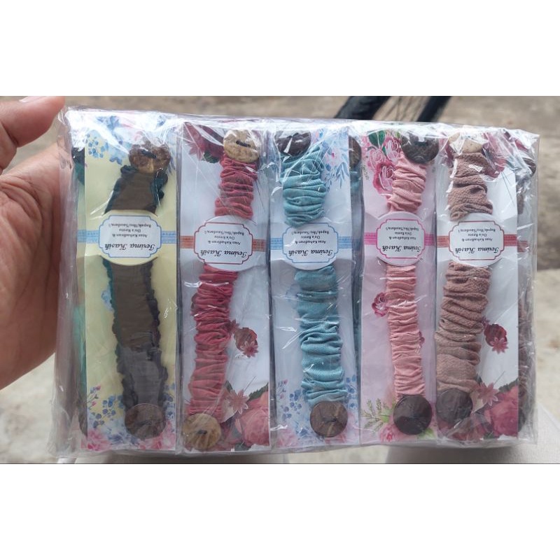 Souvenir pernikahan konektor masker