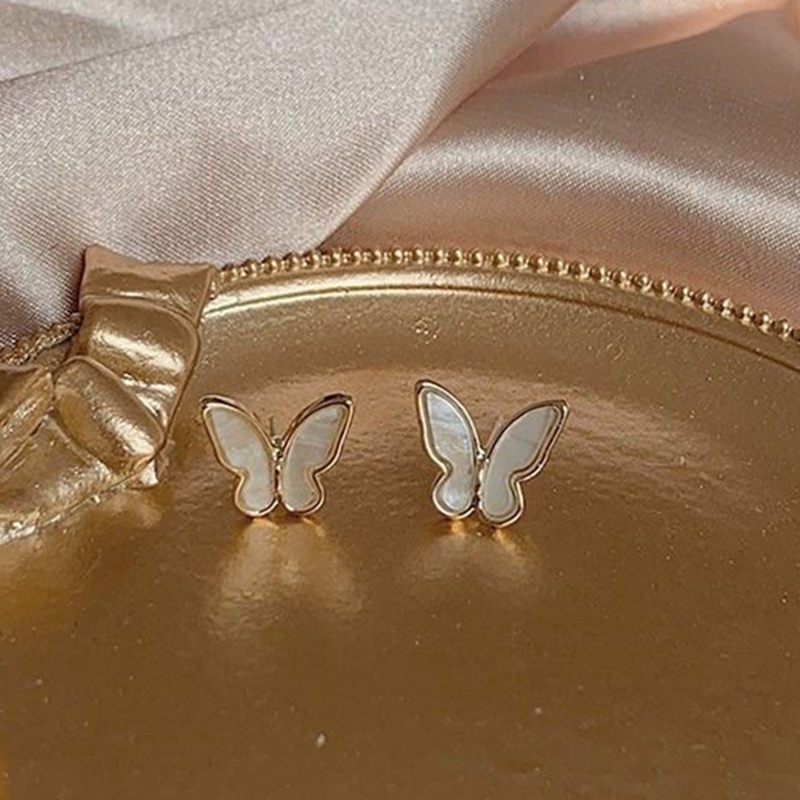 Fashion Lucu Sederhana Liar Jarum Perak Kupu-Kupu Pejantan Anting Perhiasan
