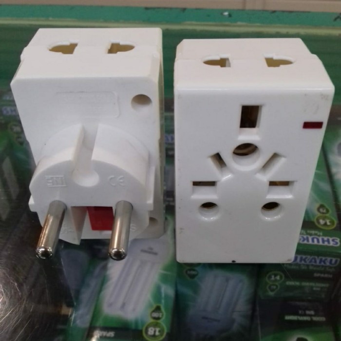 T Steker Universal Shukaku Colokan 3 Arde