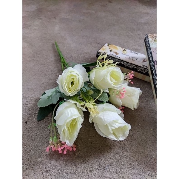 Mawar Kuncup 5 Cabang 1450