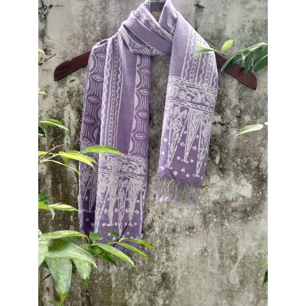 Syal Leher Motif Batik Size 145 x 28 Bahan Silky - Warna ungu - Griya Batik Slendang