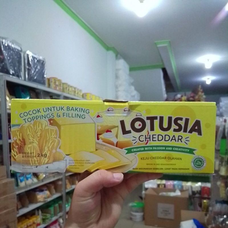 LOTUSIA CHEDDAR KEJU CHEDDAR OLAHAN 2 KG