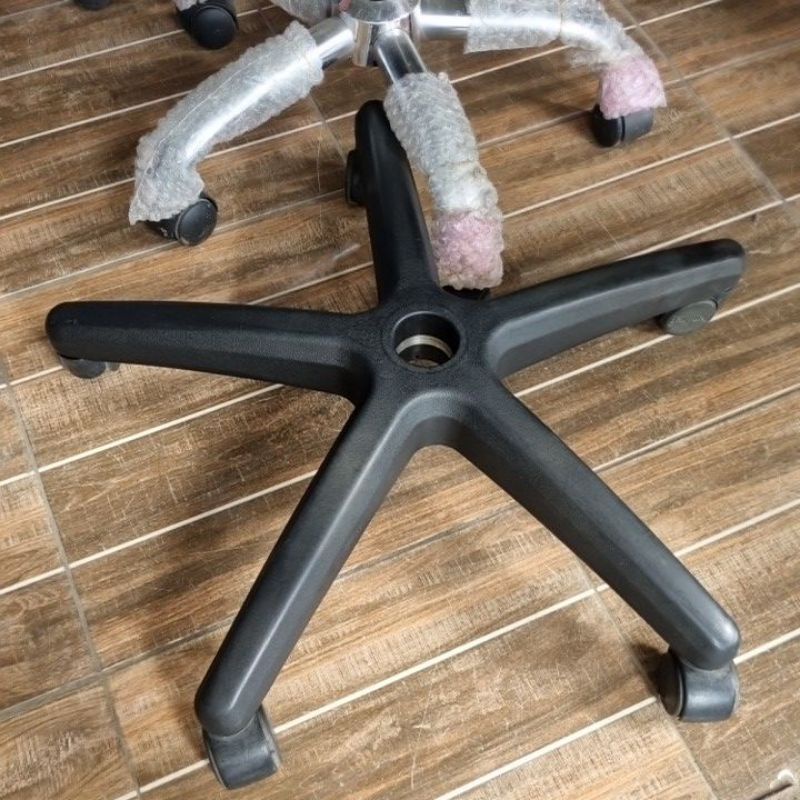 Kaki Kursi Kantor Roda