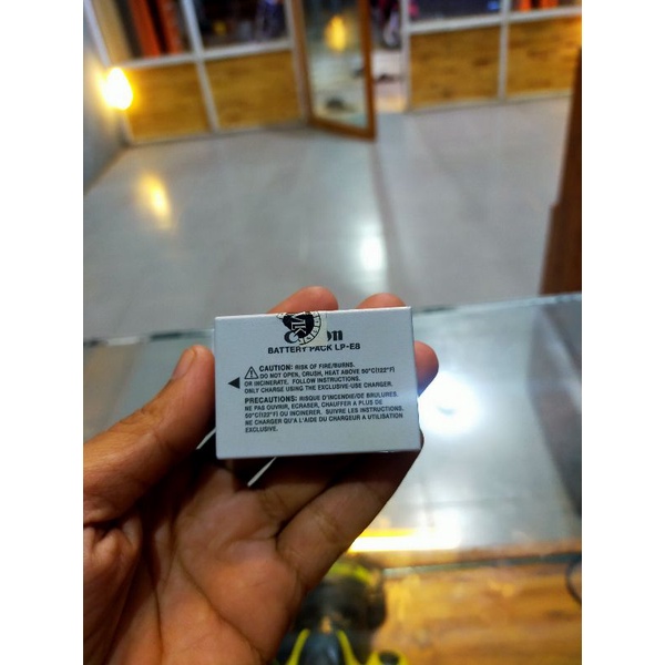 Baterai 100% original LP E8 Canon EOS 700D 650D 600D 550D