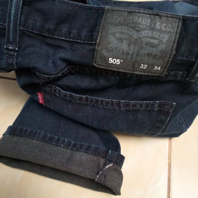 Jeans Pria Levis 505 Regular 32 Second Original