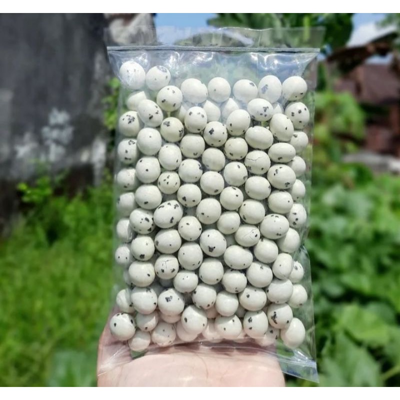 

COKLAT TELUR PUYUH ISI KACANG 250GRAM
