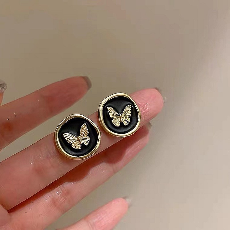 Anting Tusuk Kupu-Kupu Simple Untuk Wanita Aksesoris Perhiasan Anting Emas