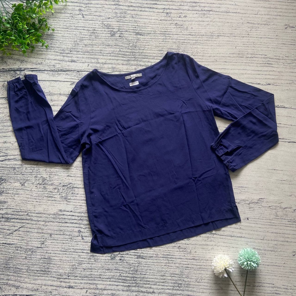 Baju Blouse Biru Polos  Uniqlo Lengan Panjang PL