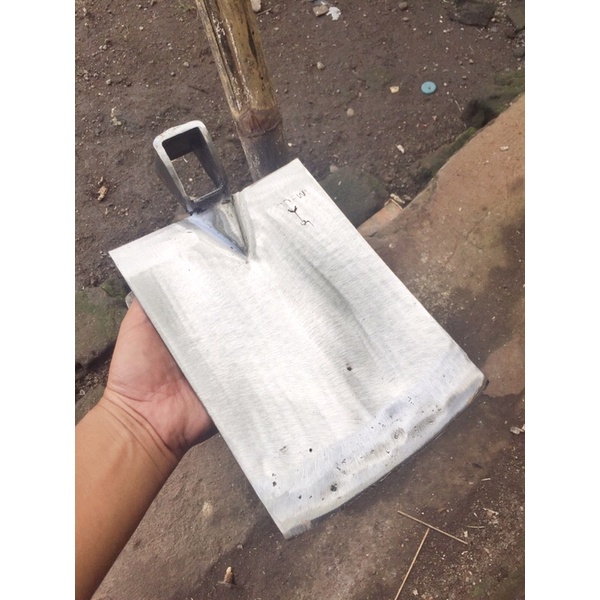 pacul baja ukuran 17 cangkul baja