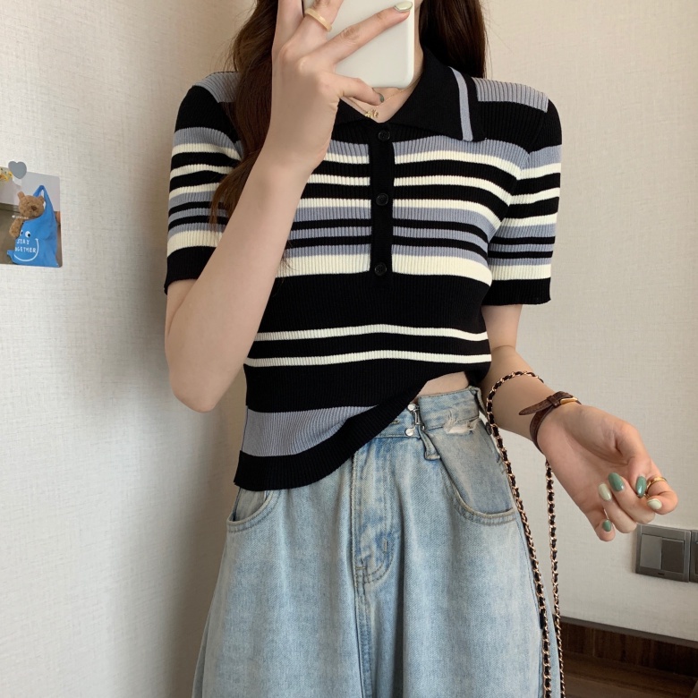 Kaos Stripe Wanita Lengan Pendek Kerah Polo Longgar Bergaris Retro Korea