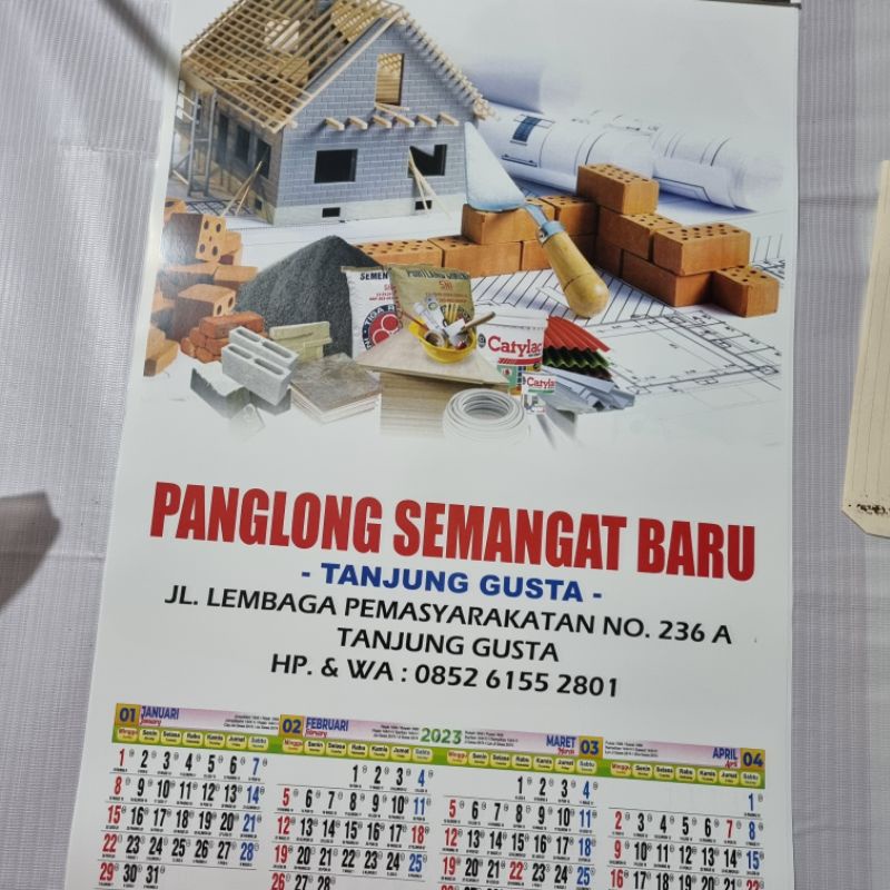 

Kalender custom gambar dan nama toko / merk uk 32x48 cm (Preorder)