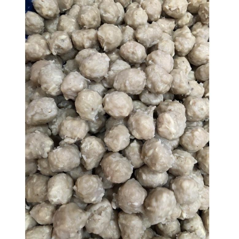 

↦ Pentol Bakso Nyakrek( PENTOL SAJA) ェ