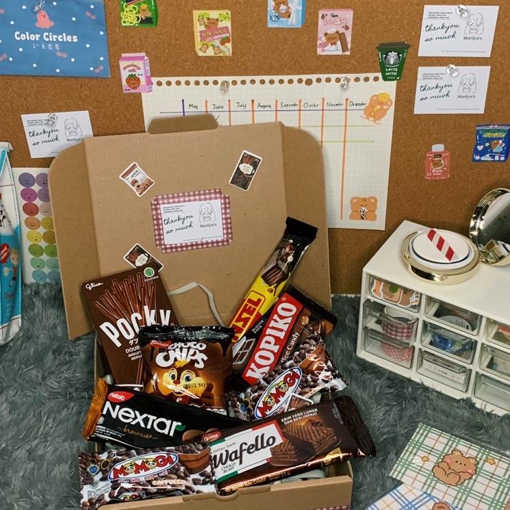 

MEN SALE HAMPERS HITAM• GIFT BOX • HAMPERS SNACK • GIFT SNACK HITAM • VALENTINE • BIRTHDAY • GRADUATION KADO • ULANG TAHUN (FREE custom handwritten letter)