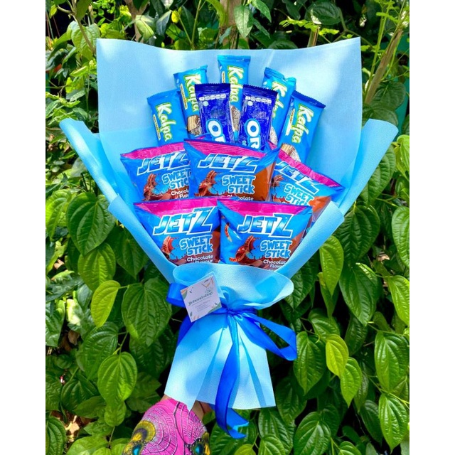 (S) Buket SNACK SERBA BIRU CANTIK KEREN hadiah wisuda hadiah anniversary pacar ibu hadiah kado bingkisan bunga paket