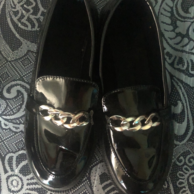 preloved docmart wanita not h&m